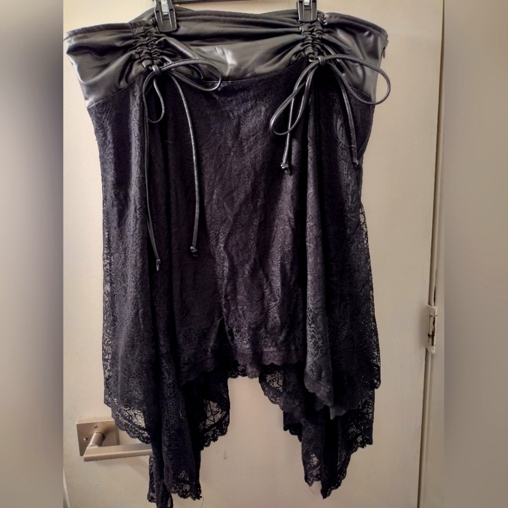 Killstar black and vinyl pentagram lace goth skirt
